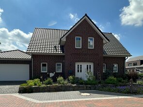 Platz für die ganze Familie! Neubau Einfamilienhaus in gefragter Lage! 